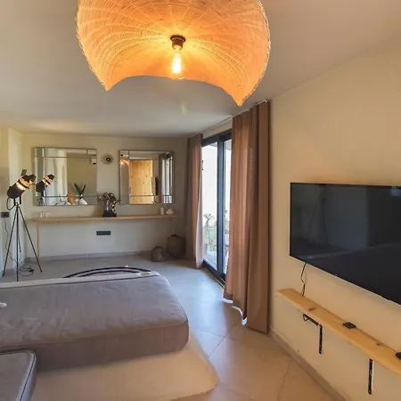 Unique Boutique For Chill/out Getaway Hotel Bogazici